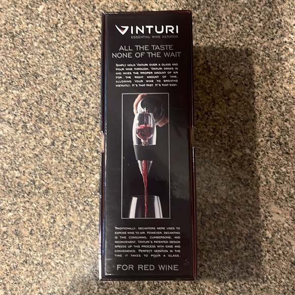 VINTURI Essential Wine Aerator - Picture 3 of 6